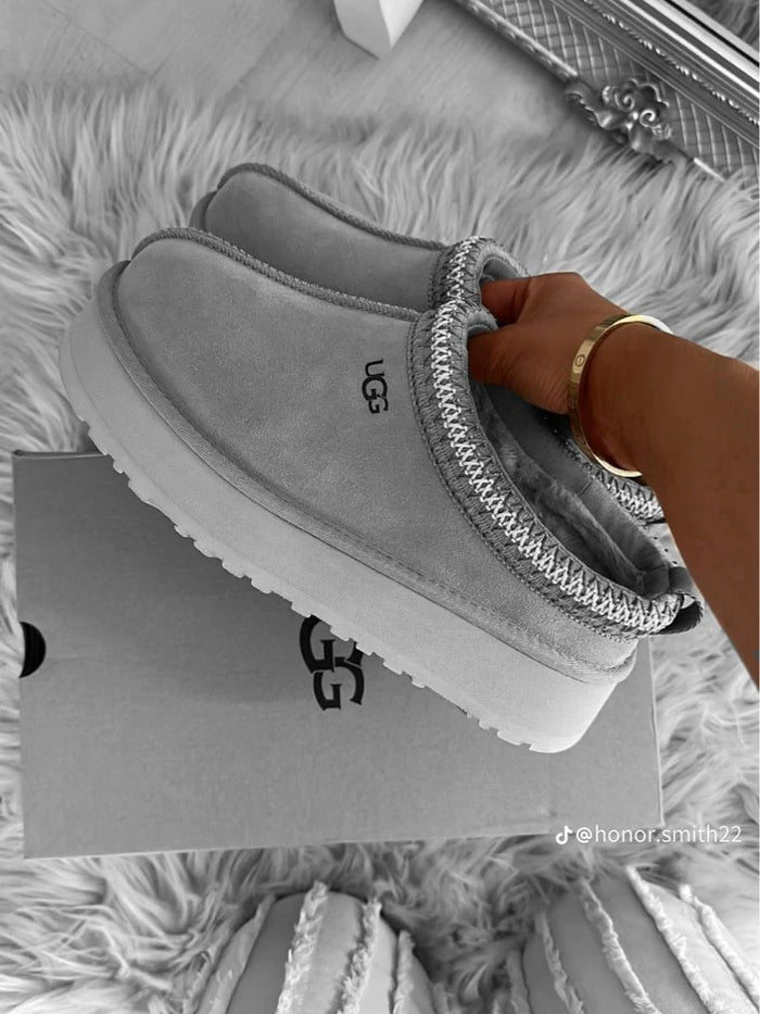 UGG Tasman
